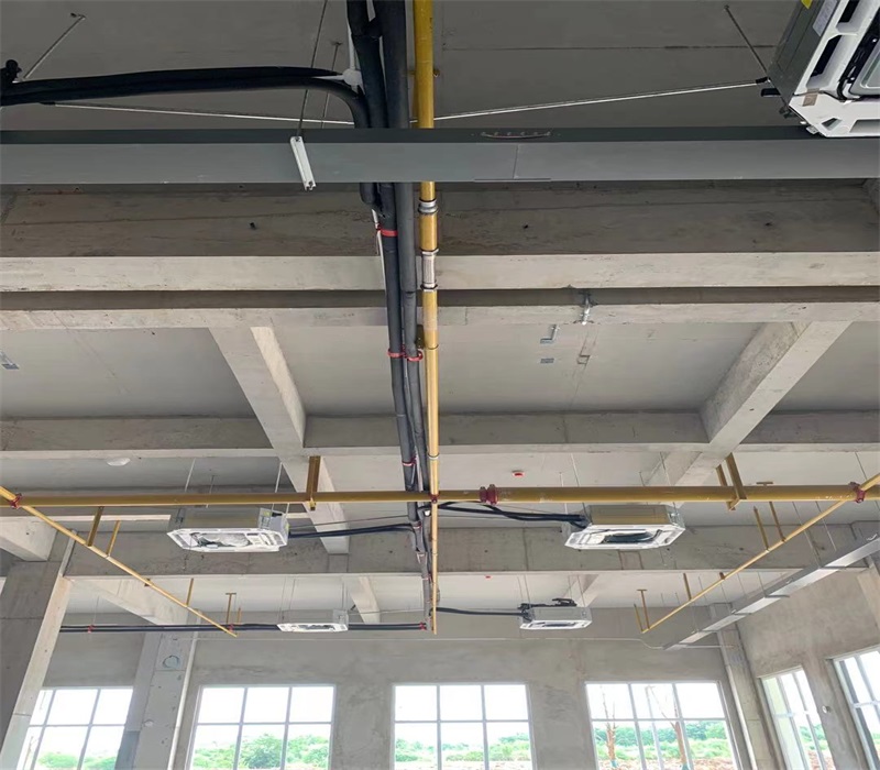 091835368.jpg 121758199.jpg